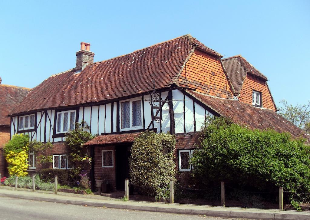 Kester House Hurst Green  Bagian luar foto